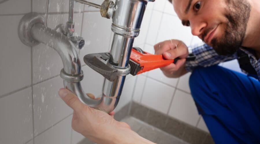Professional same day plumber services in Fowler, MI